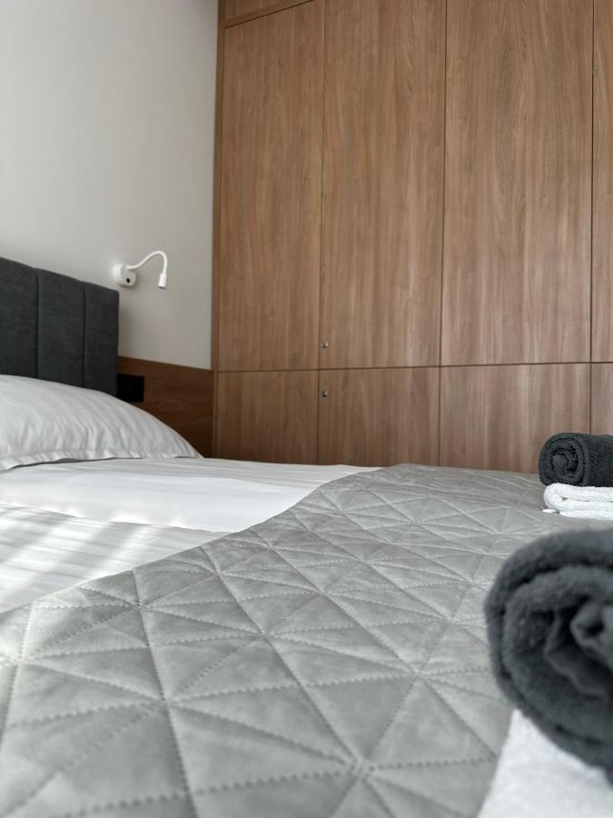 Luxury By The Lake Ap 28 Sibiu Extérieur photo