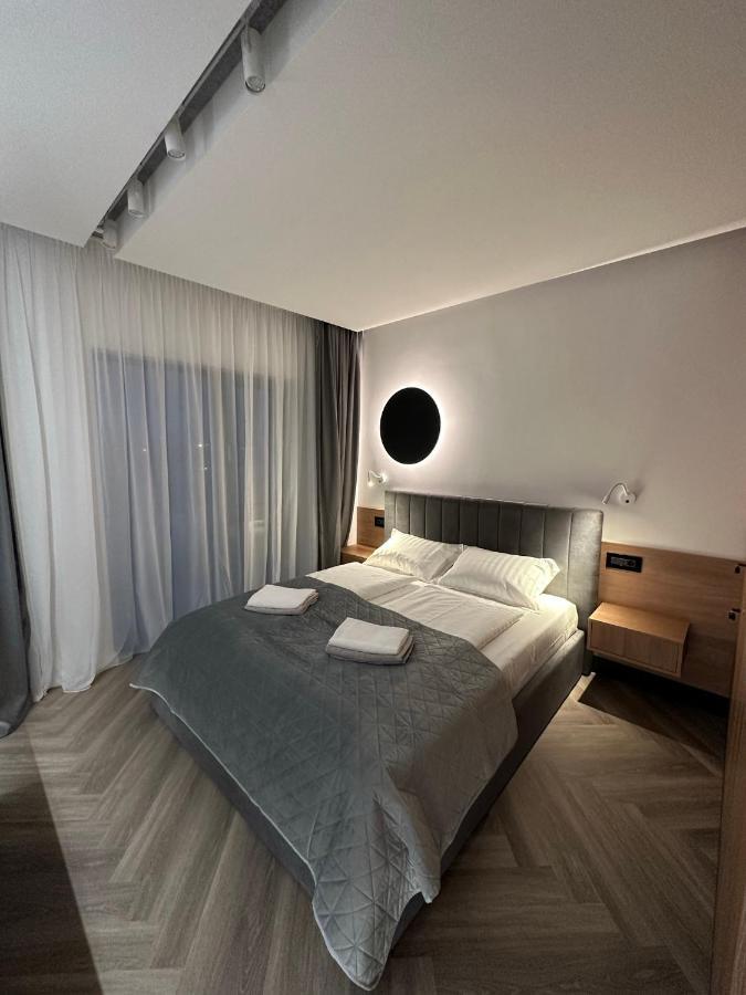 Luxury By The Lake Ap 28 Sibiu Extérieur photo