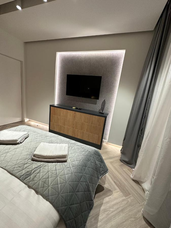 Luxury By The Lake Ap 28 Sibiu Extérieur photo