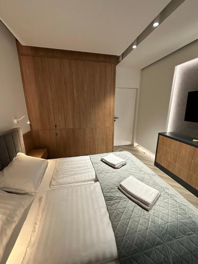 Luxury By The Lake Ap 28 Sibiu Extérieur photo